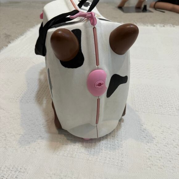 Trunki Frieda cow ride on child's carry on luggage suitcase 3022 - Picture 2 of 7